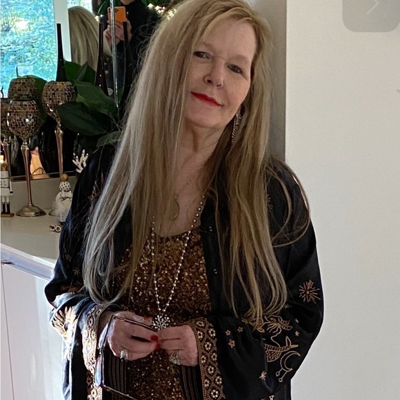 Meet your Posher, Debbie - Picture 4 of 11